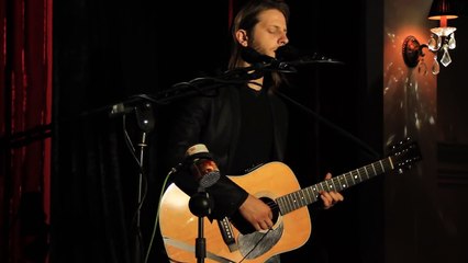 Radiohead - Weird Fishes / Arpeggi (acoustic cover with loop station)