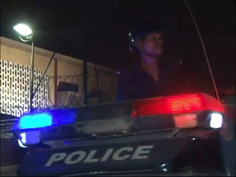 Ary office protest against junaid jamshaed haosting ramzan transmission, Kick off Junaid jamshed from transmission, Protester Demand