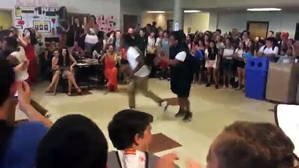 YouTube: Bailando impresionó a quienes pretendían humillarlo