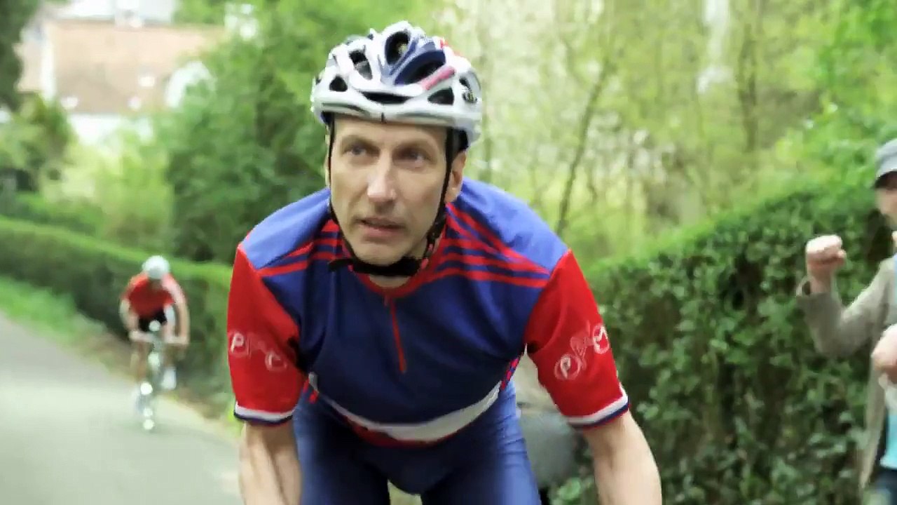 Campagne 2011 de communication de l'Assurance retraite : course de vélos