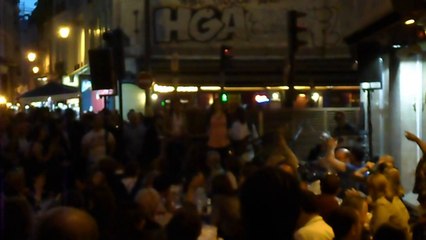 Allez je t'emmène au vent de la Fète de la Musique!:))