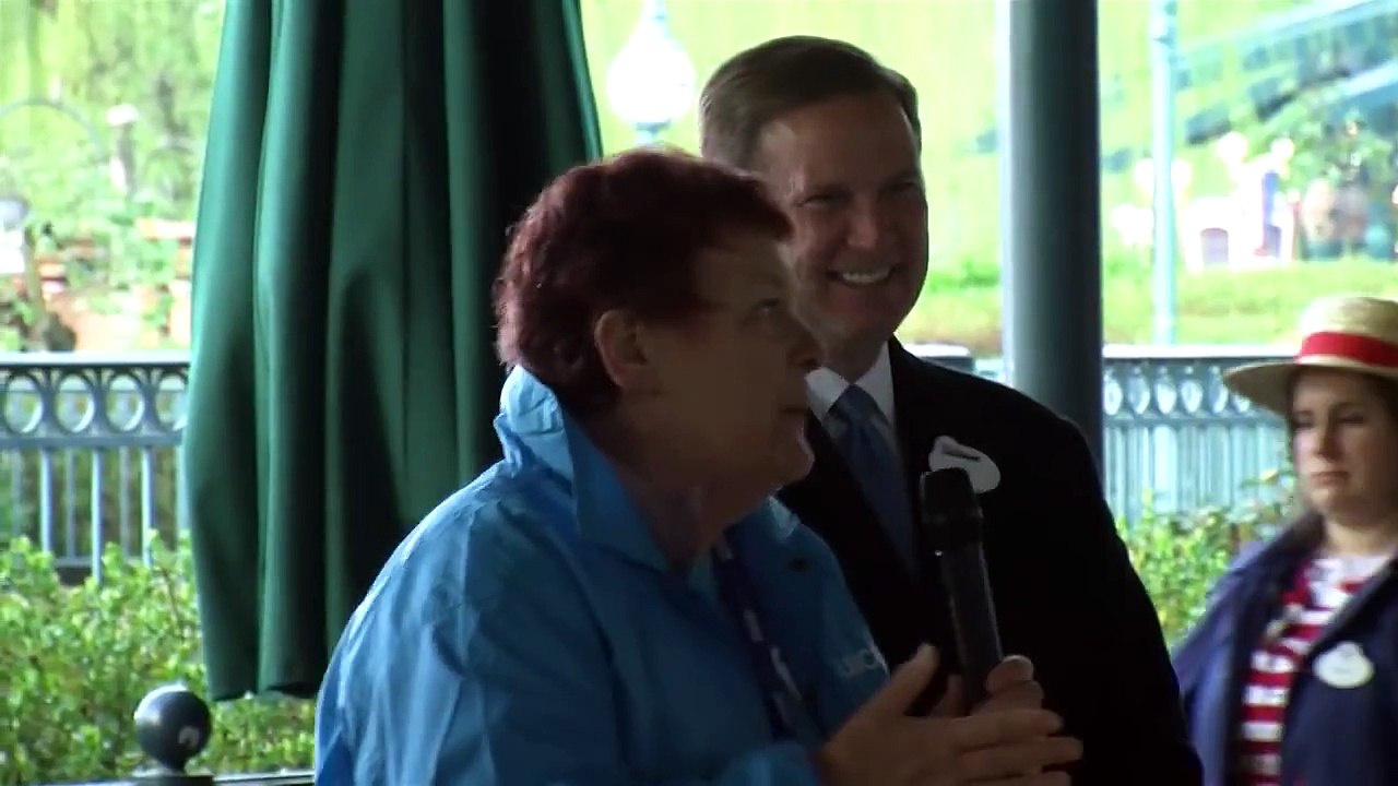 [FR/EN] 50 ans "its a small world" : l'engagement Disneyland Paris - Disneyland Paris commitment