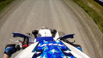 Yamaha banshee 350cc donuts and drifting