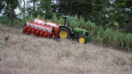 John Deere 5078 e Plantadeira Kuhn PPK 500