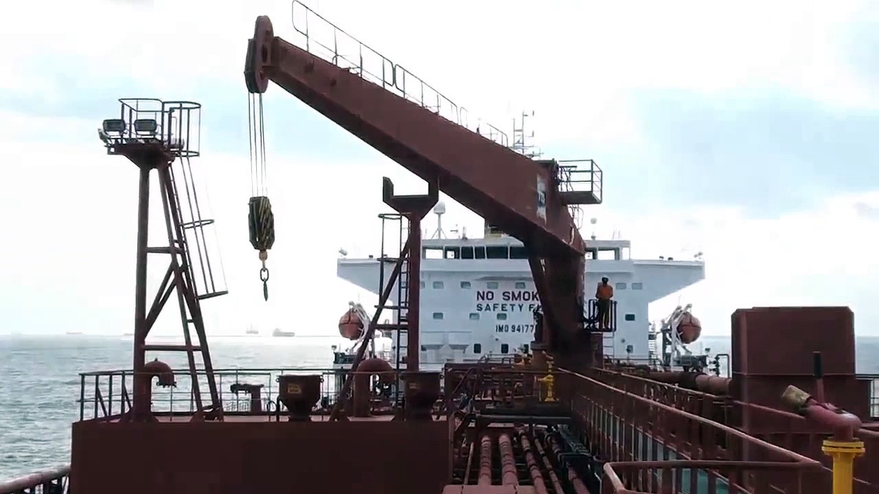 CRANE OPERATION on Merchant Ship Merchant Navy Jobs