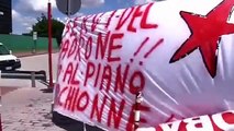 Pomigliano, gli operai al referendum tra proteste e tensioni