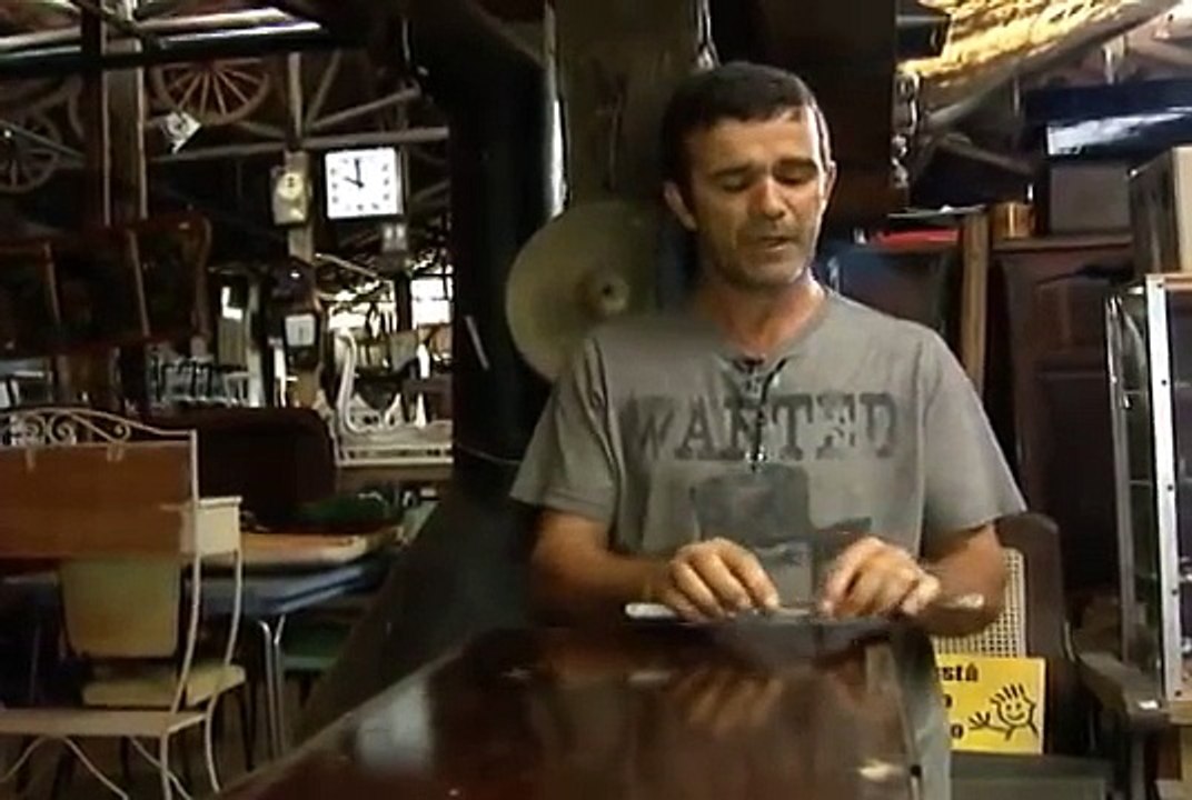 Garimpando no antiquário - Reforma de móveis antigos