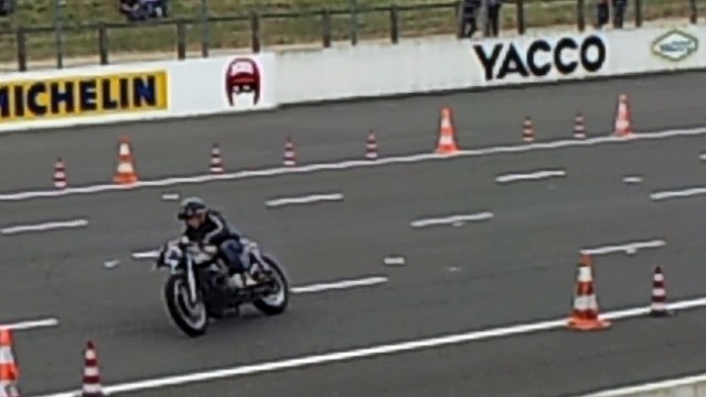 Burn Skid Moto - Le Café Racer Festival à l'Autodrome de Linas-Montlhéry