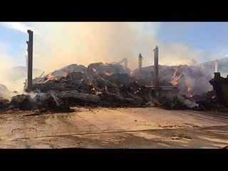 Maxi incendio ditta Carli di Torello sotto osservazione, ancora temperatura altissima