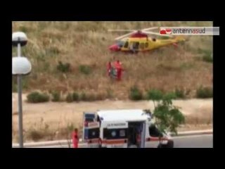 TG 22.05.15 Elisoccorso in cerca del policlinico si perde e atterra su un campo incolto