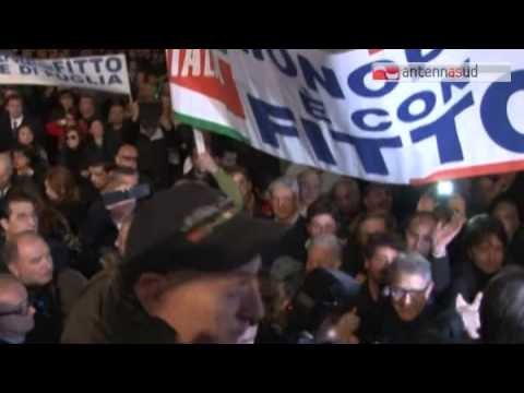 TG 14.05.15 Berlusconi colpito da malore improvviso, oggi non sarà a Bari