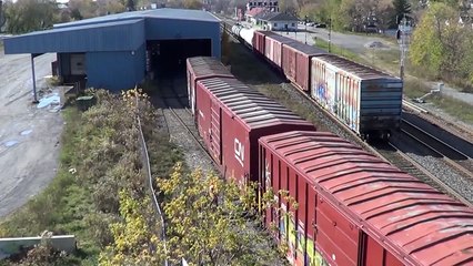 2013.10.22 CN train 532 switches the Clarke warehouse in Brockville