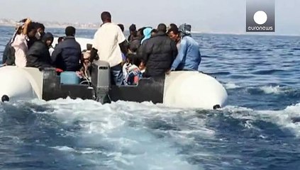 La UE inicia en el Mediterráneo las operaciones contra las mafias de tráfico de personas