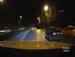 Araç içi kamerada kaza saniye saniye görüntülendi