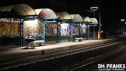 Killer Clown 4 - Massacre! Scare Prank!