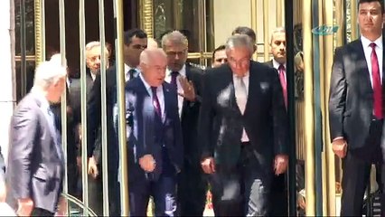 Deniz Baykal geçici başkan oldu