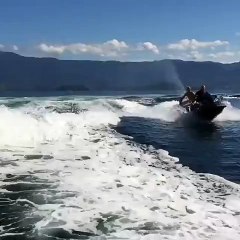 Pas de vagues ? Josh Kerr s'entraîne autrement !