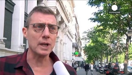 Dette grecque : perceptions dans les rues de Paris et Berlin