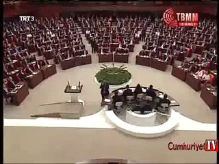 Meclis, Deniz Baykal'ın bu sözlerine güldü