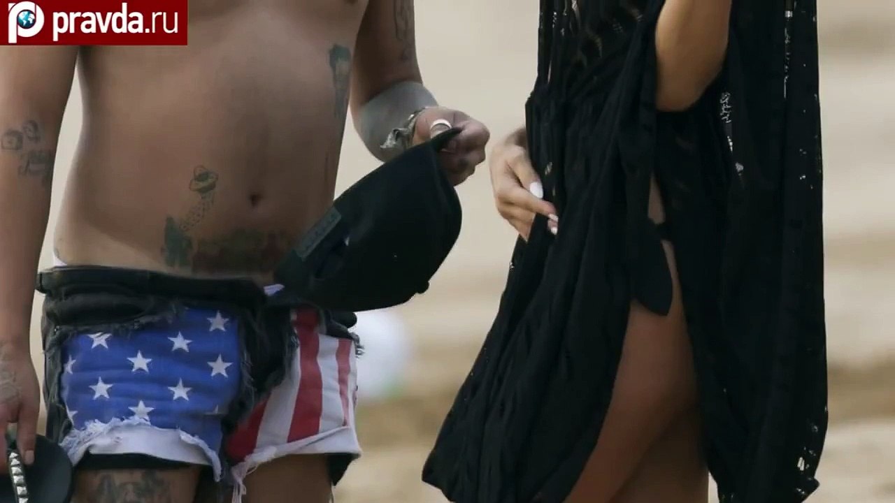 Carmen Electra and her hot vacation