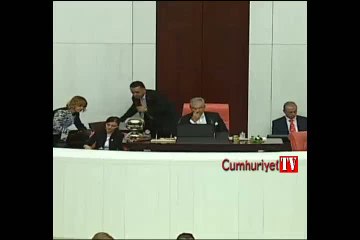 Leyla Zana yemin etti