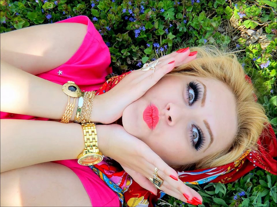 schöne volle lippen