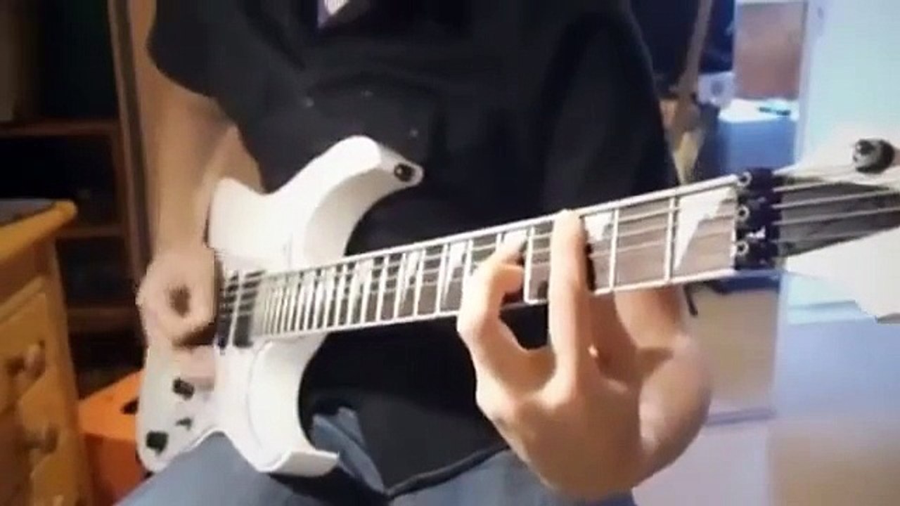 The Great Mighty Poo Conkers Bad Fur Day mit Silver102938 & Dethraxx [Guitar Cover]