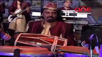 DamaDam_Mast_Qalandar__Runa_Laila_Abida_Parveen_Asha_Bhosle_And_Atif_Aslam_Live