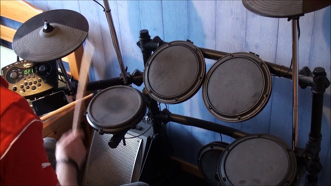 AC/DC - You shook me all night long - Drum Cover