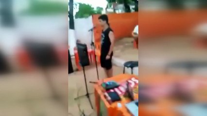Whitney Houston geri döndü!