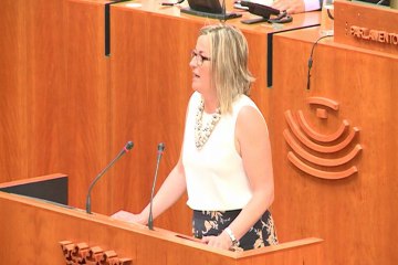 Blanca Martín preside la Asamblea de Extremadura