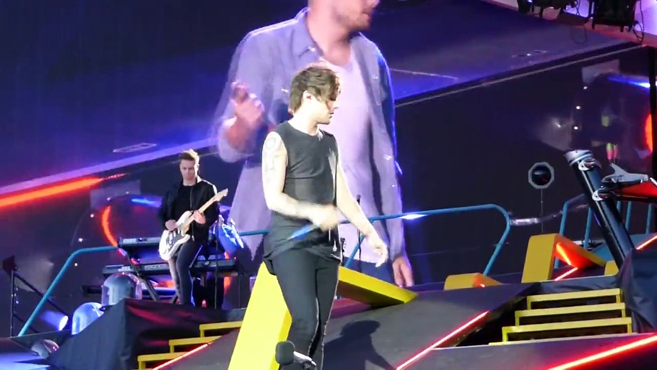 One Direction - No Control (Horsens, Denmark 16.06.2015)