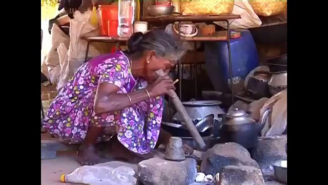 Mullivaaikgaal Valisumantha Ninaivu Paadal - Tamil Eelam Yaal Nallur B.Bala - 87280 Limoges, France