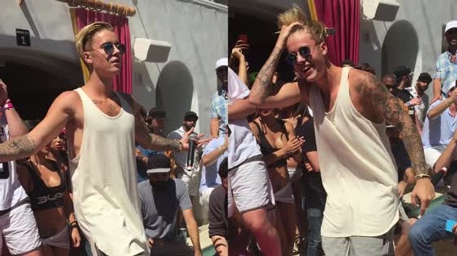 Justin Bieber Makes A Surprise Appearance at EDC in Las Vegas