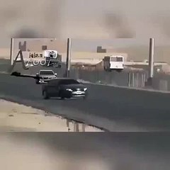 Télécharger la video: Optima King. Awesome  drifting, Saudi Arabia.