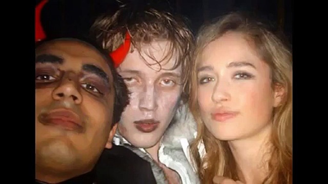 Bilawal bhutto ke live kissing samny agai
