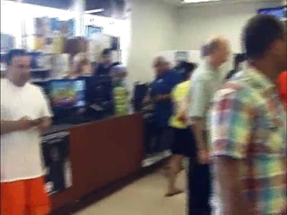 50 Cent Comes to Staten Island to Promote Effen Vodka #effenvodka #50cent #gunit