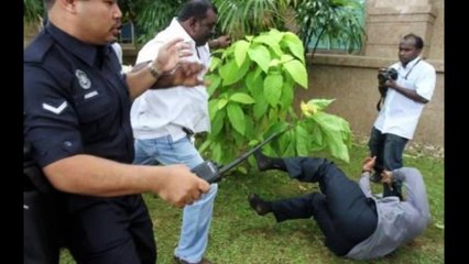 1 Malaysia Comedy : MIC Mohan vs Puchong Murali