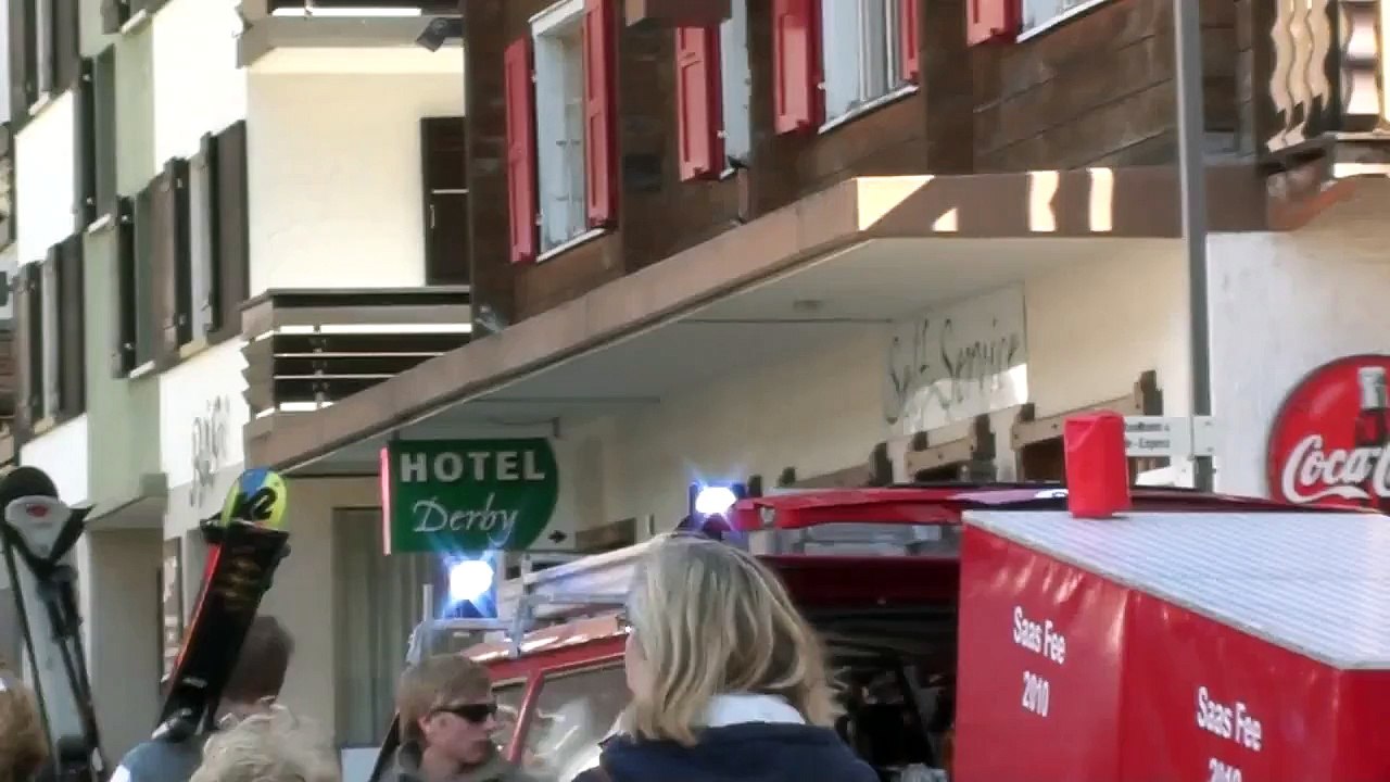 2x RTH Air Zermatt HB-XSU + Alouette II Air Glaciers (Zusammenschnitt)