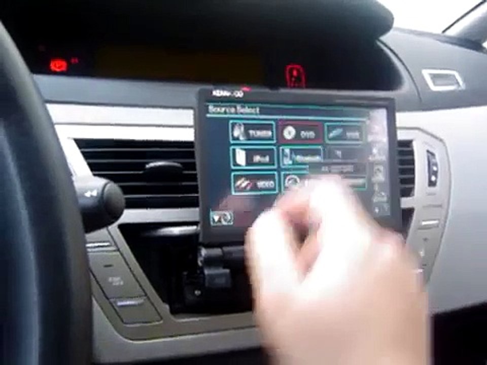 Citroen C4 Picasso and Kenwood KVT-524