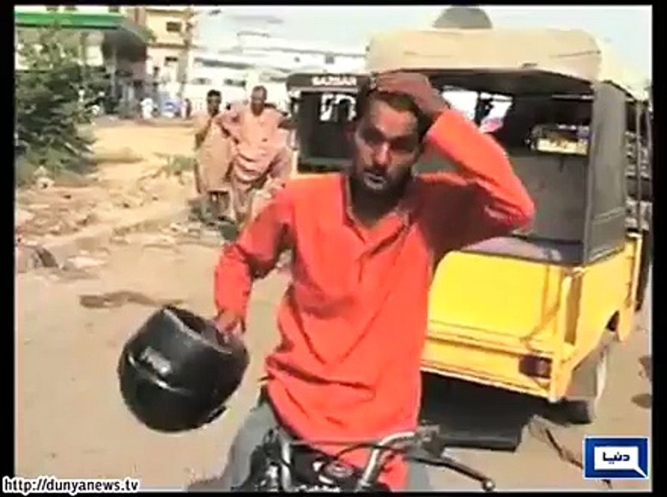 Dunya News-Karachi: 6 Parliamentarian Attend Funeral Ceremony Of Heat Victims