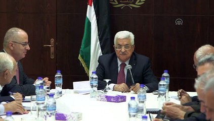 Palestinian President Abbas meets with Palestine Liberation Organization