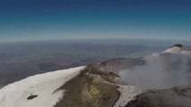 Le cratère de l'Etna vu du ciel