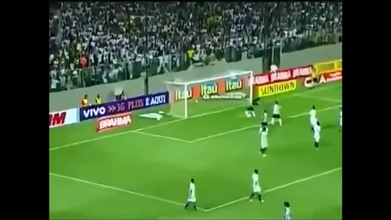 Ronaldinho Top 10 Goals