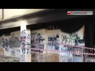 TG 13.04.15 Fiamme all'alberghiero di Brindisi, lezioni sospese