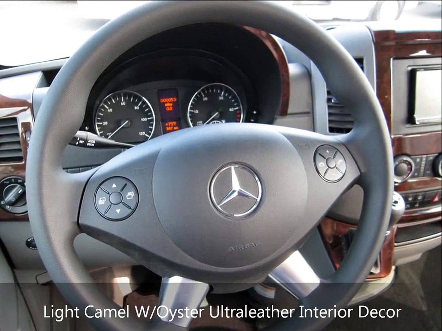 ⁣2015 Airstream Interstate 3500 24' Grand Tour Camping RV Van Mercedes Sprinter Van Conversion