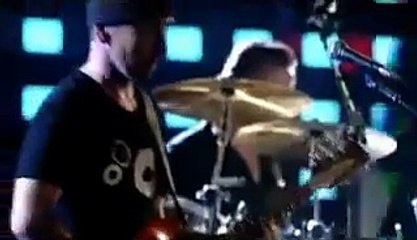 U2 Sometimes you can't make it on your own Live form Mlian