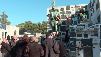 Oitenta anos sem Carlos Gardel