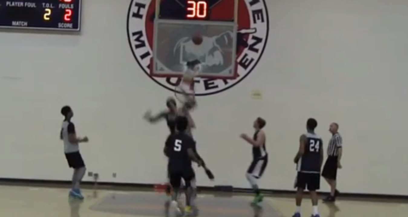 Five-Star Recruit's Thunderous Dunk Leaves Backboard Shattered
