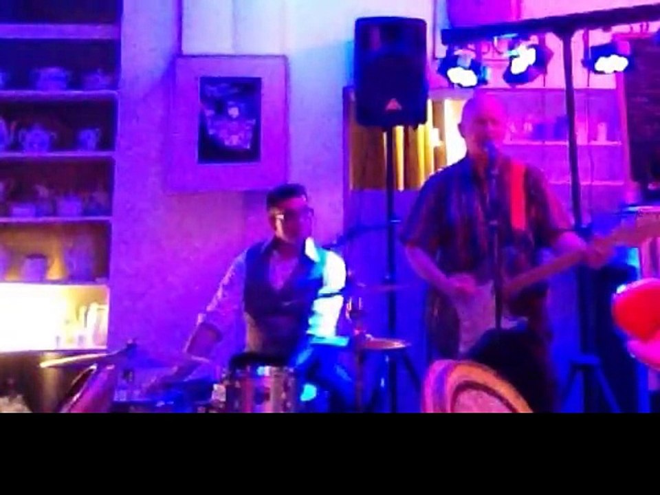 Dr Pickup trio @ Les Cinq Sens Sitting on top of the world- Thursday, June 11